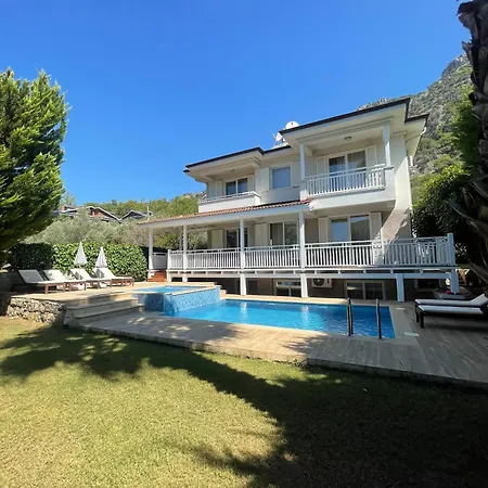 Gorgeous Family Pool In Gocek Apartman Göcek