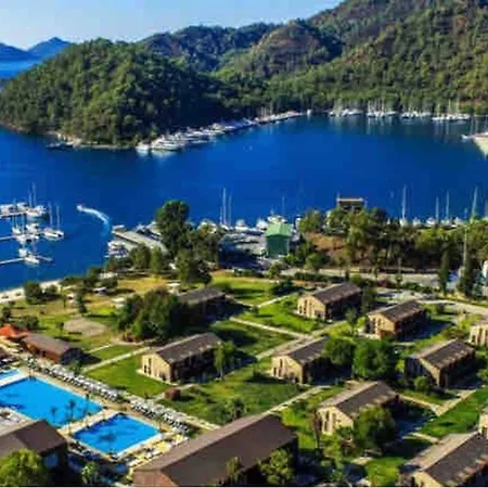 Gorgeous Family Pool In Gocek Apartament Göcek